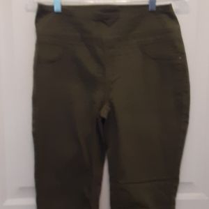 Straight leg stretch pants olivenew never worn